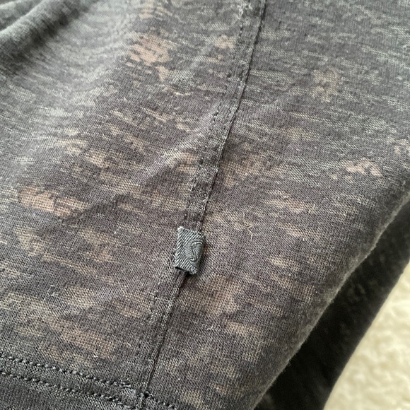 ❤️ Lululemon All Yours Boyfriend Tee *Veil Black - Picture 4 of 5